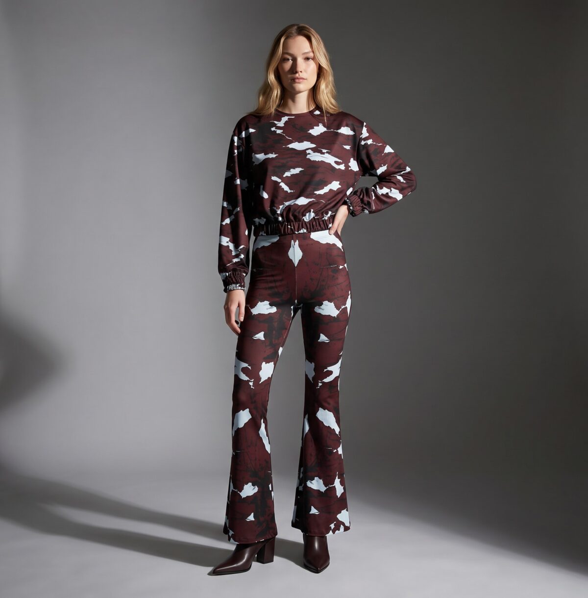 Scar Flared Pants